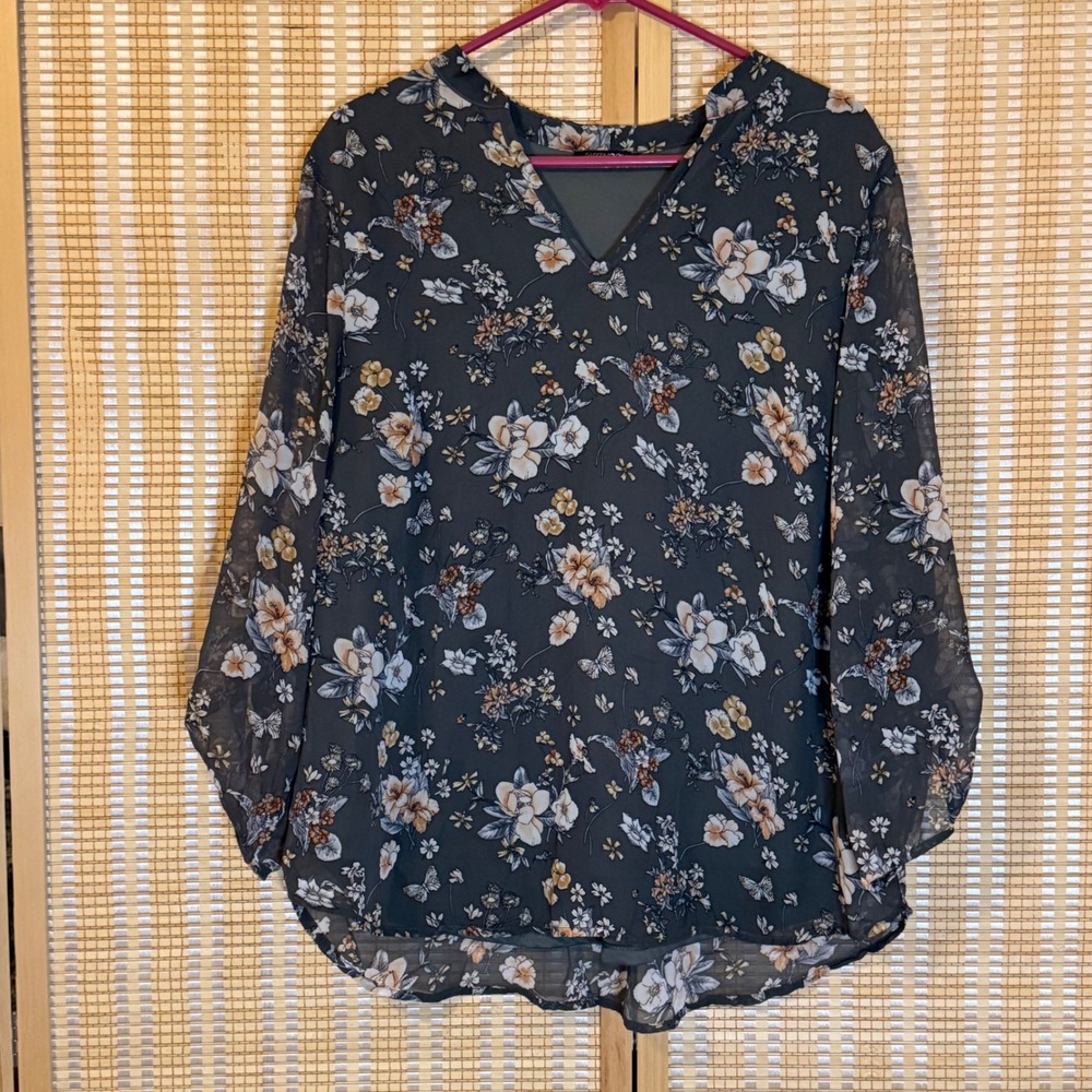 Papermoon Gray Floral Butterfly V-Neck Roll Tab Sleeve Blouse 1X Fairycore Boho
